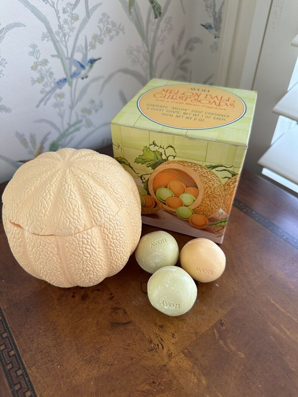 VINTAGE AVON MELON BALL GUEST SOAPS IN ORIGINAL BOX 3 SOAPS 70s RARE